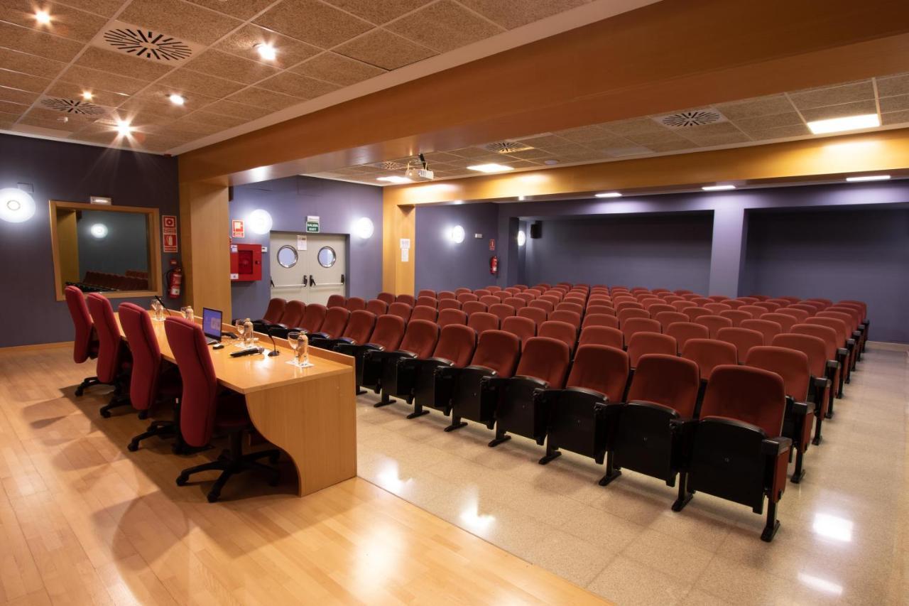 Villa Alojamiento Y Congresos - Villa Universitaria San Vicente Raspeig Exteriör bild