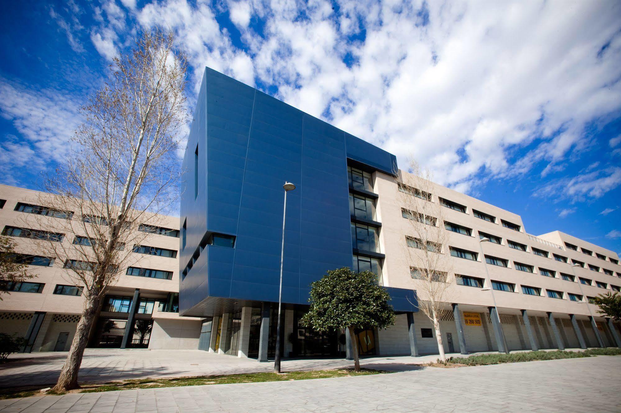 Villa Alojamiento Y Congresos - Villa Universitaria San Vicente Raspeig Exteriör bild